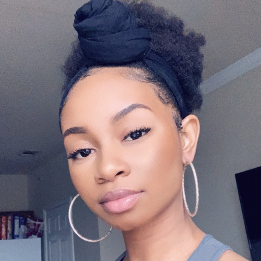 Meet your Posher, Tiana